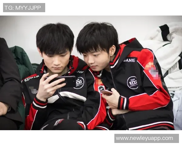 崔永熙积极备战早日回归赛场训练照曝光展现力量与技术并重 崔永熙积极备战早日回归赛场训练照曝光展现力量与技术并重