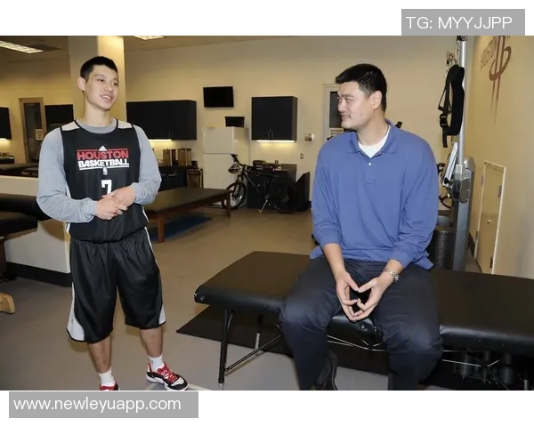 林书豪回忆与乔丹的特别时刻感谢偶像的赞赏与支持 林书豪回忆与乔丹的特别时刻感谢偶像的赞赏与支持