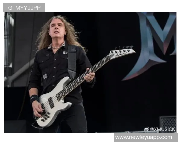 邮报报道石玫瑰乐队贝斯手马尼去世终生红魔球迷享年63岁