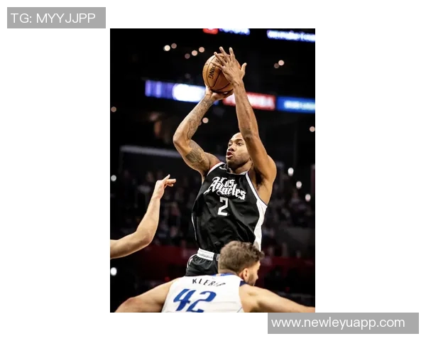 东契奇创历史成就前十场344分89助攻36记三分球无人能及