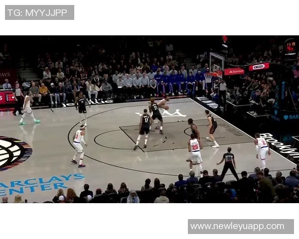 三队交易设想独行侠尼克斯篮网互换浓眉与唐斯新篇章