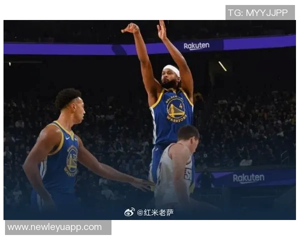 勇士半场领先太阳19分穆迪库里合力发威布克独撑球队