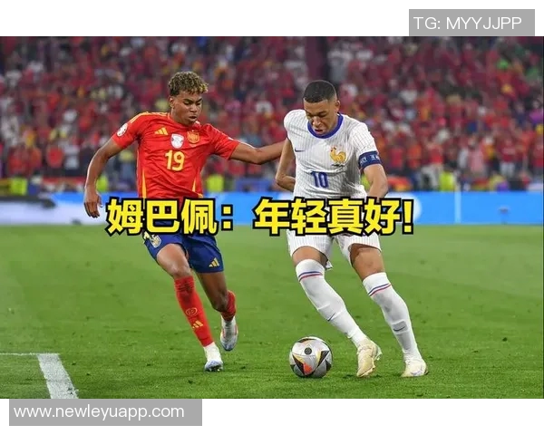 姆巴佩年仅17岁身价仅300万却轻松突破孔德巴黎三叉戟总身价却不及亚马尔一半